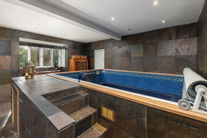 Photo 11- click for photo gallery